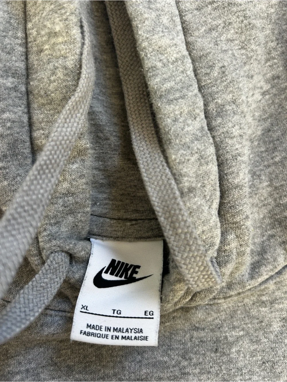 Nike Men’s Sportswear Hoodie XL Gray Embroidered Logo Pullover Sweatshirt